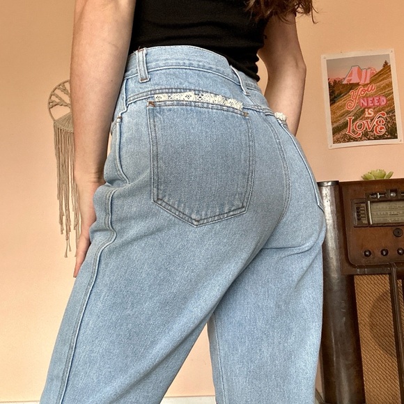 Patchwork VTG Mom Jeans - Picture 3 of 4